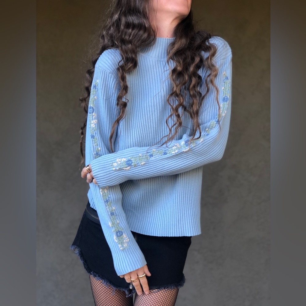 Vintage Cotton Turtle neck Rib sweater- romantic flower embroideries on sleeves